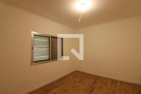 Quarto 2 de casa para alugar com 4 quartos, 327m² em Santa Terezinha, São Bernardo do Campo