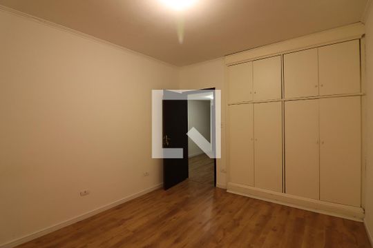 Quarto 2 de casa para alugar com 4 quartos, 327m² em Santa Terezinha, São Bernardo do Campo