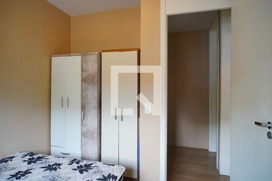 Quarto 1 de apartamento à venda com 3 quartos, 70m² em Humaitá, Porto Alegre