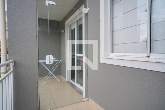 Varanda de apartamento à venda com 3 quartos, 70m² em Humaitá, Porto Alegre