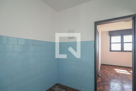 Cozinha de apartamento para alugar com 2 quartos, 49m² em Sarandi, Porto Alegre