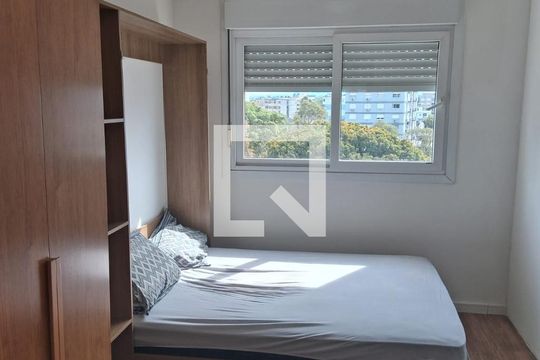 Apartamento à venda com 1 quarto, 39m² em Marechal Rondon, Canoas