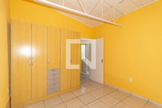Quarto 1  de casa de condomínio para alugar com 2 quartos, 60m² em Medianeira, Porto Alegre