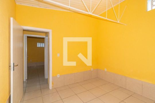 Quarto 2  de casa de condomínio para alugar com 2 quartos, 60m² em Medianeira, Porto Alegre