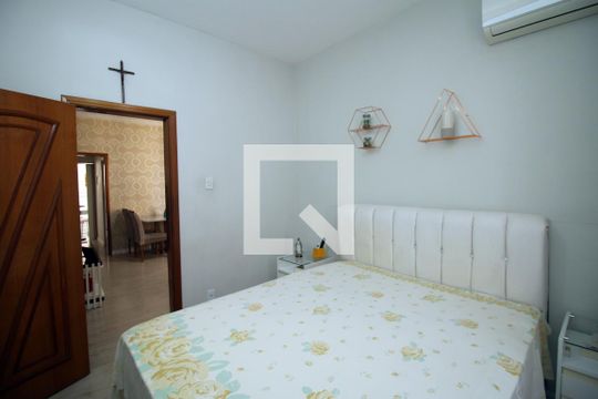 Quarto 1 de apartamento para alugar com 2 quartos, 55m² em Olaria, Rio de Janeiro