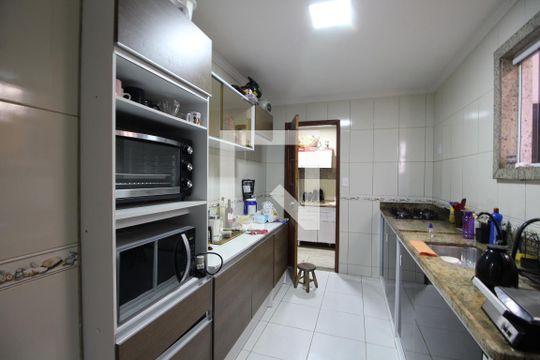 Cozinha de casa de condomínio à venda com 3 quartos, 150m² em Anil, Rio de Janeiro
