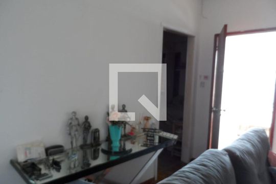 Casa à venda com 2 quartos, 324m² em Vila Barbosa, São Paulo