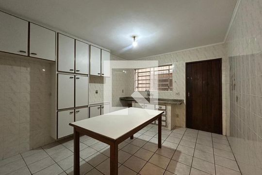 Casa para alugar com 2 quartos, 120m² em Vila Gomes Cardim, São Paulo