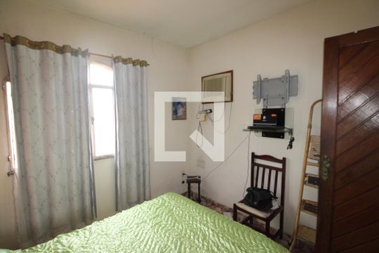 Quarto 1 de casa para alugar com 2 quartos, 90m² em Vila Valqueire, Rio de Janeiro
