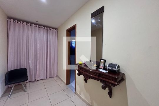 Corredor de casa à venda com 2 quartos, 5000m² em Vargem Grande, Rio de Janeiro