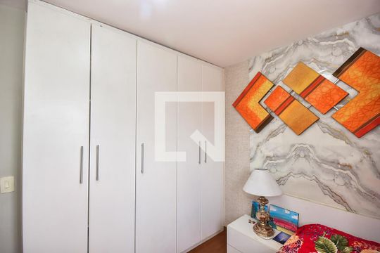 Quarto 1 de apartamento à venda com 2 quartos, 56m² em Vila Sonia do Taboao, Taboão da Serra