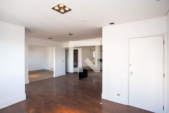 Apartamento para alugar com 2 quartos, 209m² em Centro, Diadema