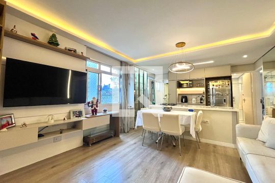 Sala de apartamento à venda com 3 quartos, 102m² em Vila Paulista, São Paulo