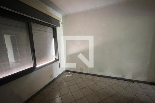 Quarto de casa para alugar com 3 quartos, 180m² em Centro, São Leopoldo