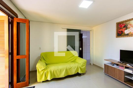 Casa à venda com 2 quartos, 63m² em Mathias Velho, Canoas