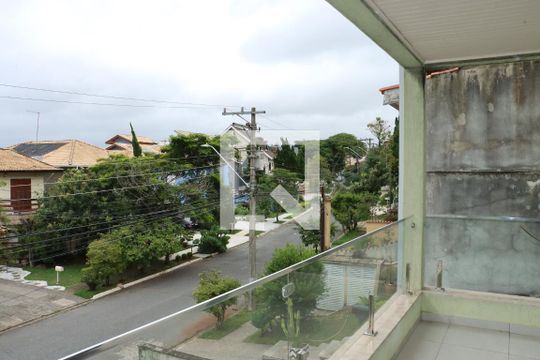 Casa de Condomínio para alugar com 4 quartos, 400m² em Granja Vianna, Cotia