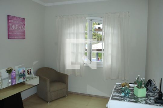 Casa de Condomínio para alugar com 4 quartos, 400m² em Granja Vianna, Cotia