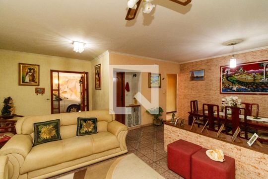 Sala de casa à venda com 3 quartos, 240m² em Vila Medeiros, São Paulo