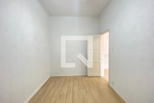 Quarto de casa à venda com 1 quarto, 30m² em Engenho de Dentro, Rio de Janeiro