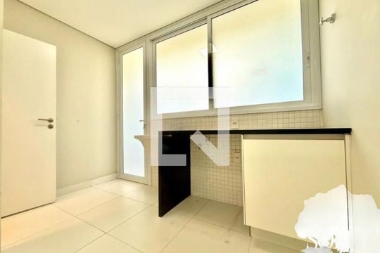 Casa de Condomínio à venda com 3 quartos, 320m² em Cidade Santos Dumont, Jundiaí