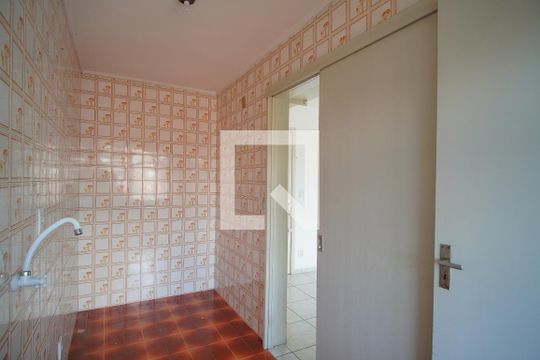 Cozinha de apartamento à venda com 1 quarto, 30m² em Cristo Rei, São Leopoldo