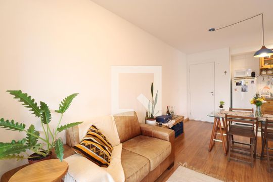 Sala de apartamento para alugar com 2 quartos, 65m² em Pompeia, São Paulo
