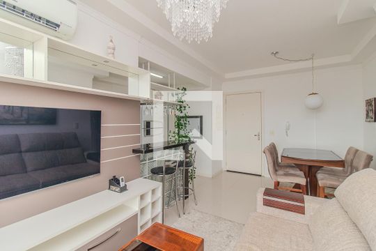 Sala de apartamento à venda com 2 quartos, 58m² em Santo Antônio, Porto Alegre