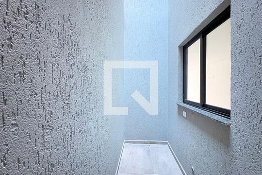 Área privativa quarto 1 de casa à venda com 4 quartos, 132m² em Utinga, Santo André
