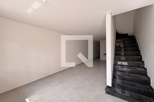 Sala de casa à venda com 4 quartos, 132m² em Utinga, Santo André