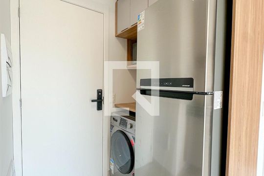 Studio de kitnet/studio para alugar com 1 quarto, 32m² em Pompeia, São Paulo