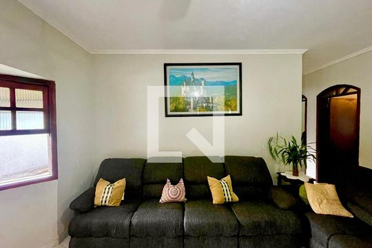 Sala de casa à venda com 4 quartos, 415m² em Vila Galvão, Guarulhos