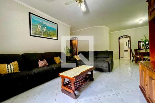 Sala de casa à venda com 4 quartos, 415m² em Vila Galvão, Guarulhos