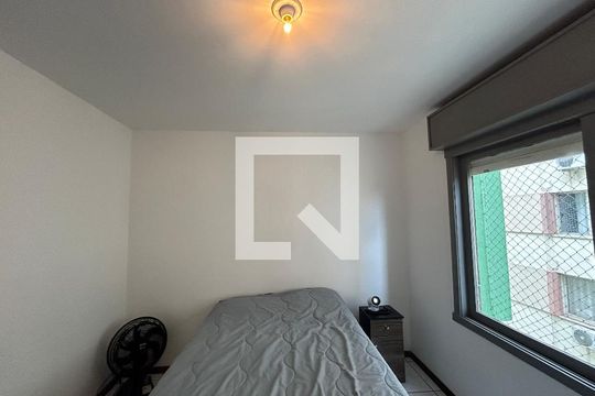 Quarto de apartamento à venda com 1 quarto, 45m² em Centro, São Leopoldo