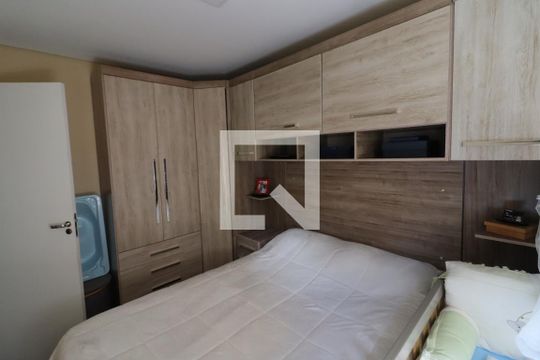 Quarto 1 de apartamento à venda com 2 quartos, 42m² em Jardim Boa Vista, Osasco