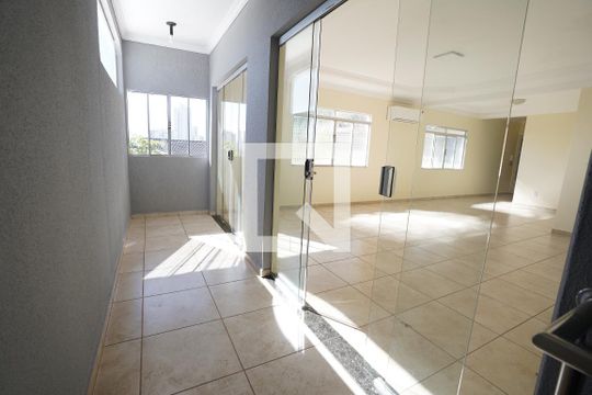 Casa de Condomínio à venda com 3 quartos, 700m² em Jardim Atlantico, Goiânia