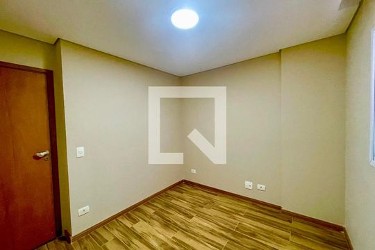 Quarto 1 de apartamento para alugar com 2 quartos, 40m² em Jardim do Papai, Guarulhos