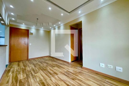 Sala de apartamento para alugar com 2 quartos, 40m² em Jardim do Papai, Guarulhos