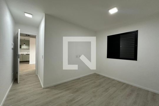 Quarto 2 de apartamento para alugar com 2 quartos, 55m² em Votupoca, Barueri