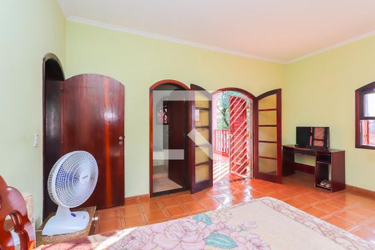 Quarto 1 - Suíte de casa para alugar com 5 quartos, 250m² em Itaim Paulista, São Paulo