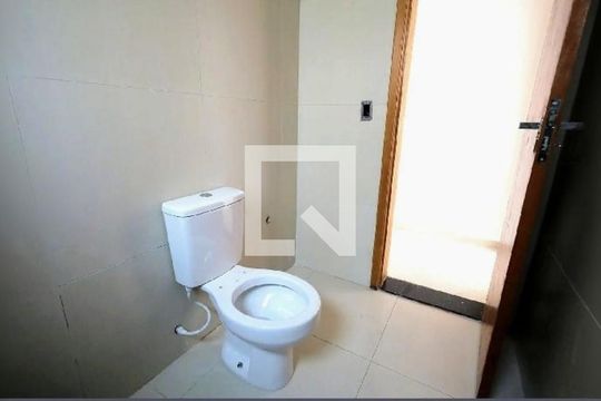 Banheiro da Suíte 1 de casa para alugar com 3 quartos, 164m² em Campestre, Santo André