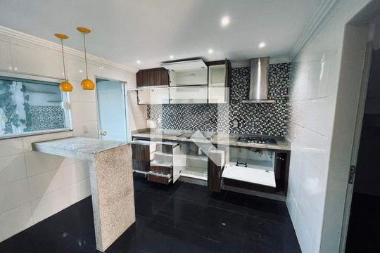 Casa à venda com 3 quartos, 173m² em Vargem Pequena, Rio de Janeiro