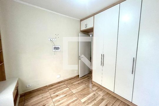 Quarto 2 de apartamento à venda com 2 quartos, 45m² em Vila Barros, Guarulhos