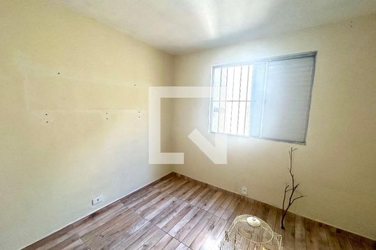 Quarto 1 de apartamento à venda com 2 quartos, 45m² em Vila Barros, Guarulhos