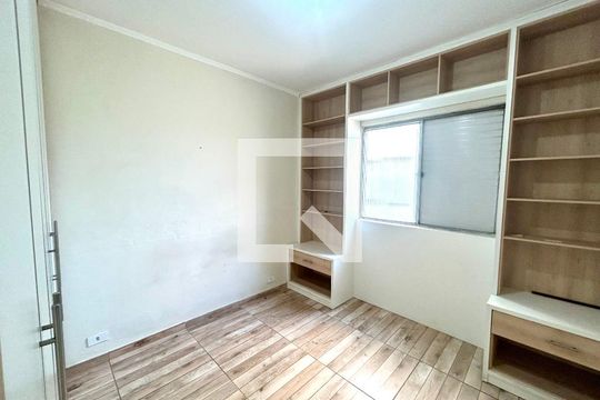 Quarto 2 de apartamento à venda com 2 quartos, 45m² em Vila Barros, Guarulhos