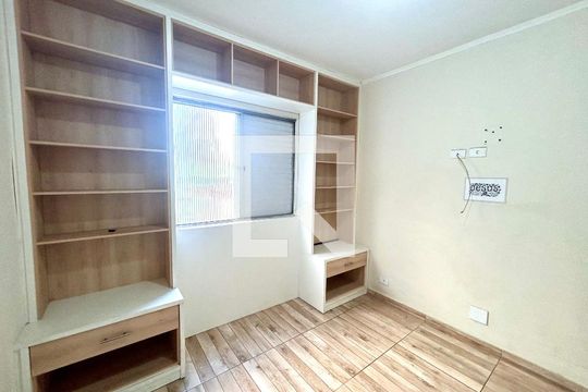 Quarto 2 de apartamento à venda com 2 quartos, 45m² em Vila Barros, Guarulhos