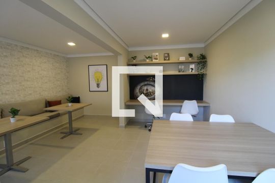 Área comum - Sala de Reunião de kitnet/studio à venda com 1 quarto, 28m² em Jardim Itacolomi, São Paulo