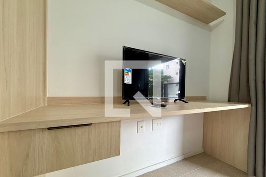 Quarto  de kitnet/studio para alugar com 1 quarto, 26m² em Campo Belo, São Paulo