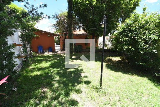 Jardim de casa à venda com 3 quartos, 200m² em Botafogo, Campinas