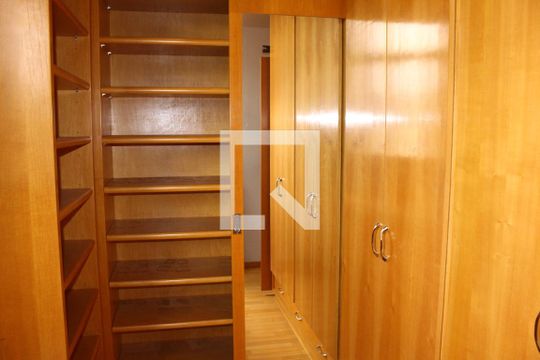 Apartamento para alugar com 2 quartos, 280m² em Pacaembu, São Paulo