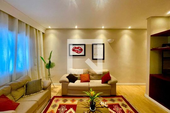 Sala de casa à venda com 2 quartos, 118m² em Vila Galvão, Guarulhos
